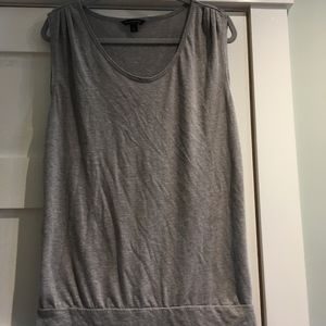Banana Republic Gray Scoop Neck Tank Women's